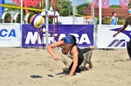 Nahima Silva De Nicaragua Salva El Balon