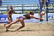 Analia Diaz De Panama Salva El Balon (1)