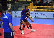 Khaya Gordon De Belice Recibe