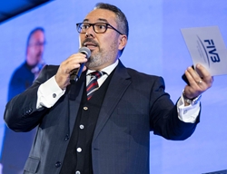 Fabio Azevedo elegido Presidente de la FIVB