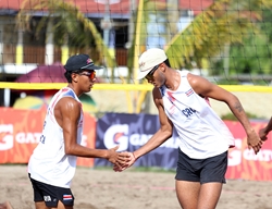 Araya/Varela encabezan su grupo en la rama masculina