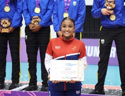 Rashanny Solano con Tres Premios en Asunción 2025