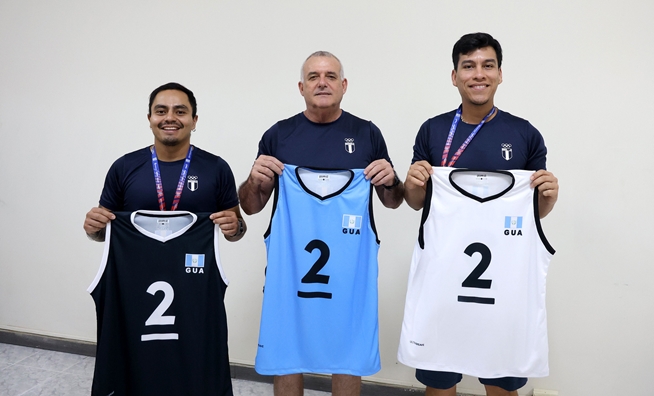 Entrenadores Listos para el Desafío del Voleibol Masculino en Santo Domingo 2026